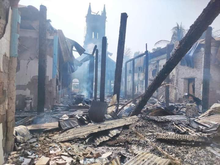 destruição nas terras dos bayingyis