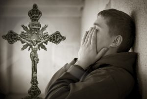 Igreja não quer pagar indemnizações a vítimas de abusos sexuais