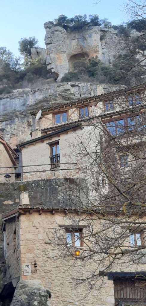 Aldeias vazias encontram no turismo a sua sobrevivência