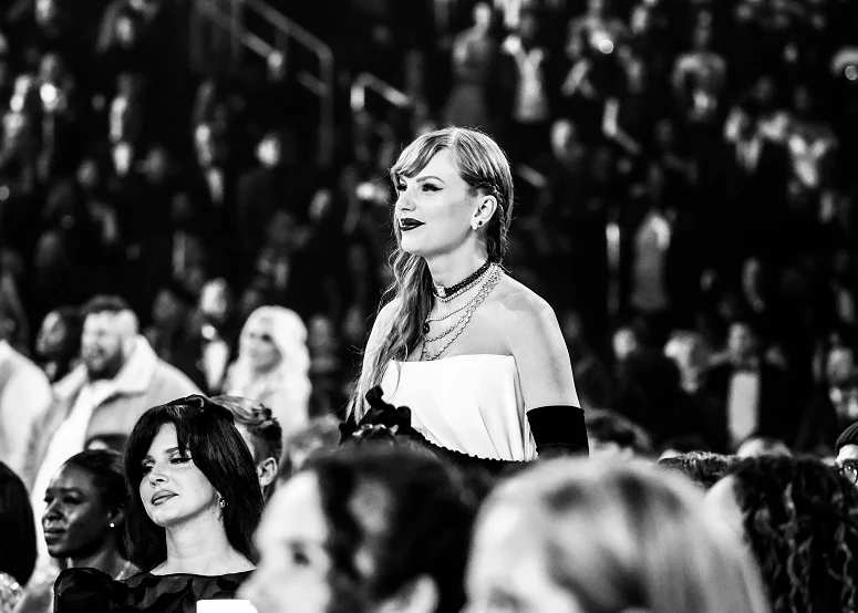Taylor Swift triunfa nos Grammys em noite de girl power: conheça todos os vencedores