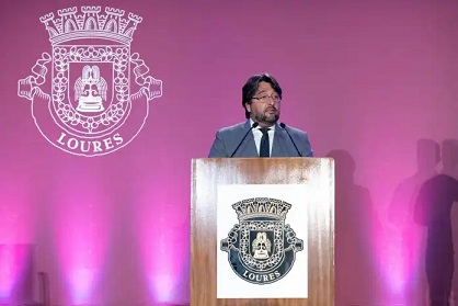 Ricardo Leão vai à luta e diz não ceder terrenos do aeroporto da Portela ao governo