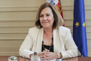 Ministra “roeu a corda” com os sindicatos de policias