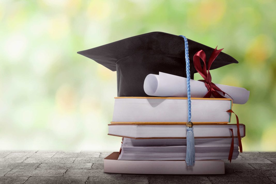 Sindicato Nacional do Ensino Superior Alerta para Crise Salarial e Desafios na Docência