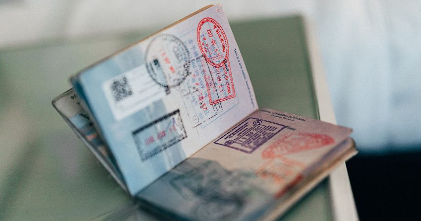 Fim dos Carimbos no Passaporte: Espaço Schengen Implementa Sistema Digital a partir de Novembro